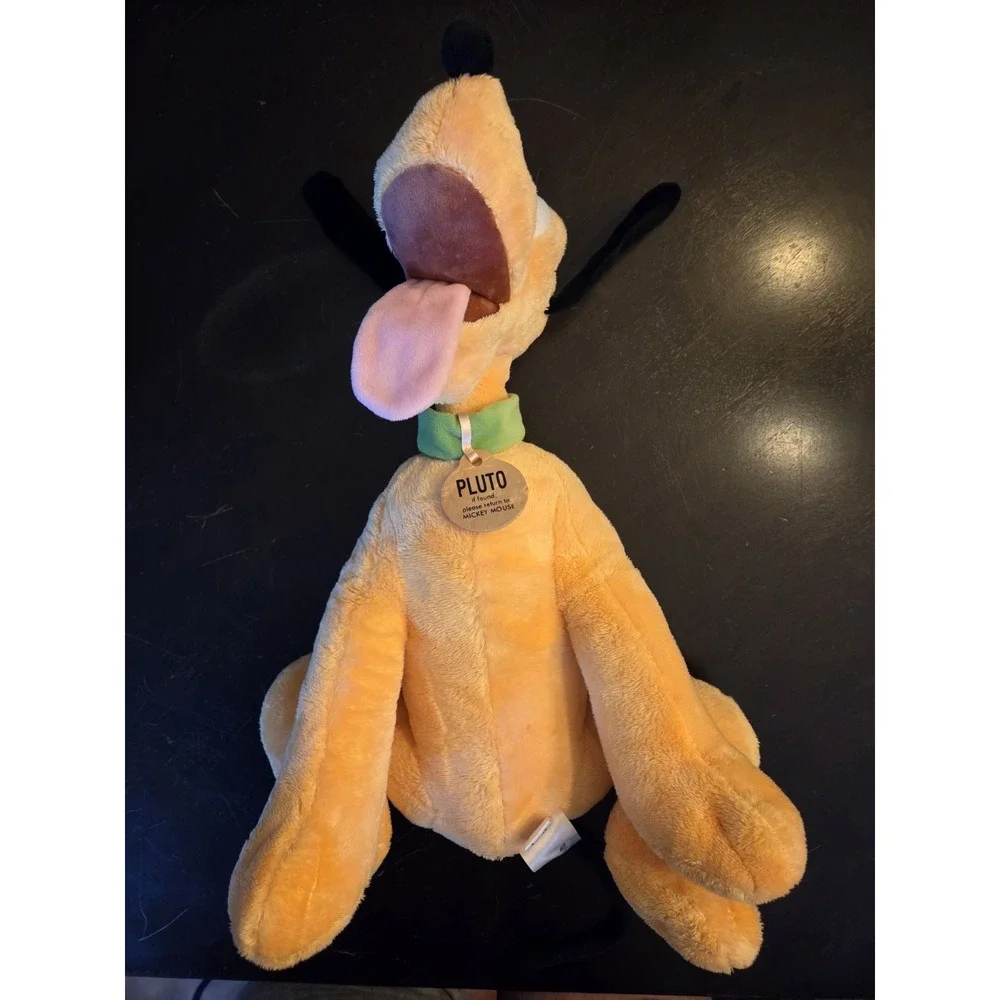 Disney‎ Store Pluto Plush